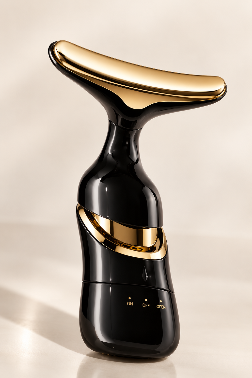 The Sculpt Wand three-quarter product view